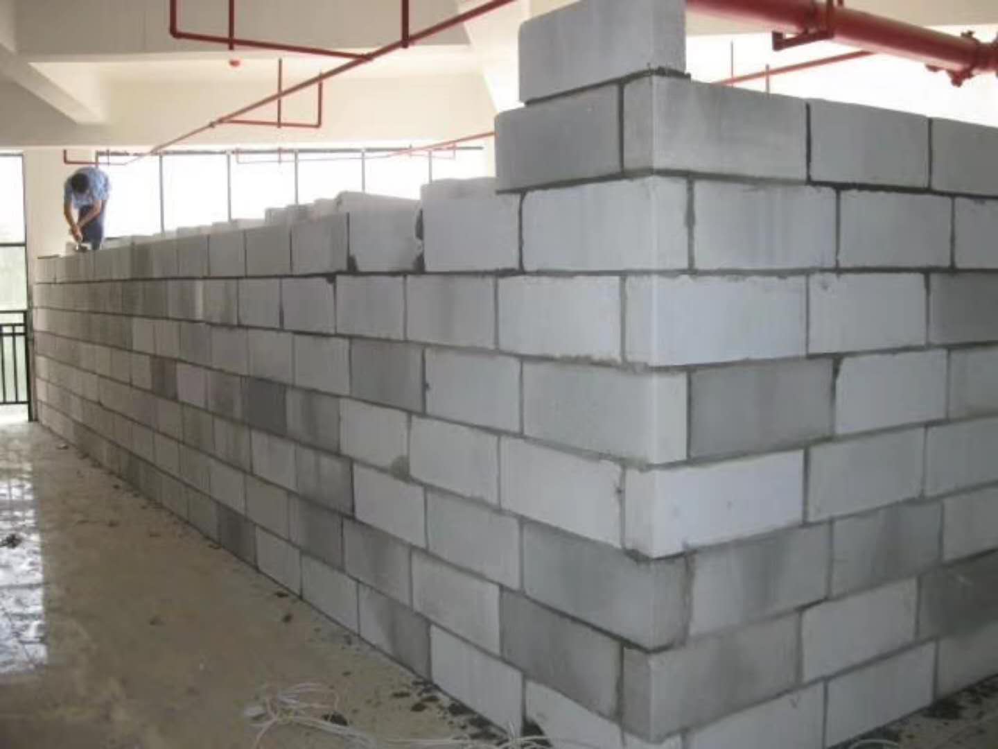 西固蒸压加气混凝土砌块承重墙静力和抗震性能的研究